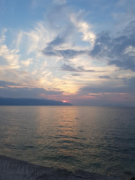 Modern Cozy Apartment Seaview Вльора Екстер'єр фото